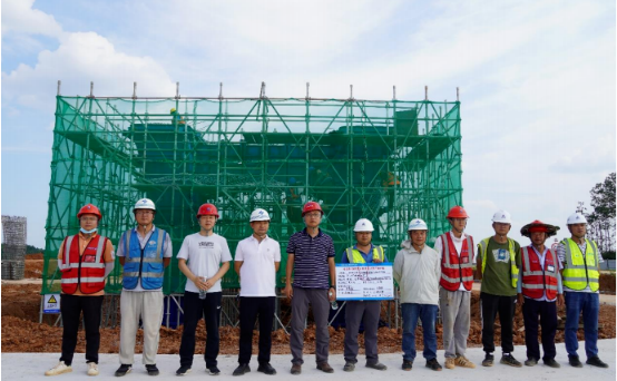 市政要聞 | 長(zhǎng)沙機(jī)場(chǎng)中軸大道工程項(xiàng)目主線(xiàn)高架橋墩柱首件混凝土順利澆筑